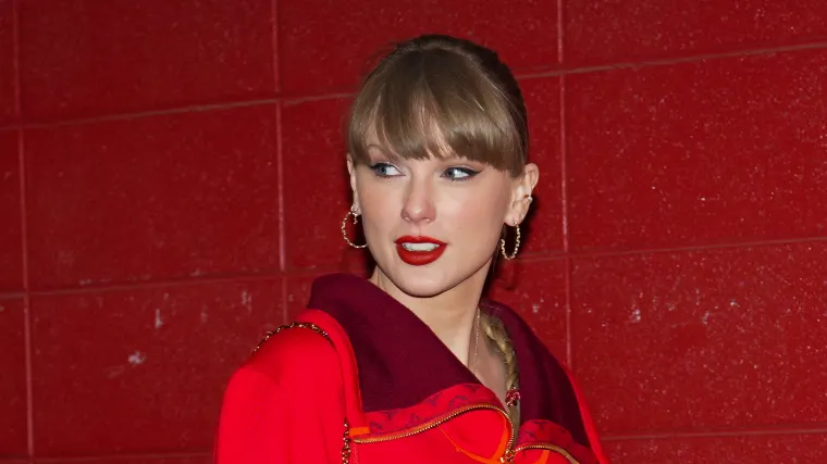 Is Taylor Swift Attending the Ravens vs Chiefs Showdown.webp