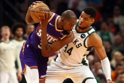 Kevin Durants Move to the Rockets Proves Beneficial Early On.webp
