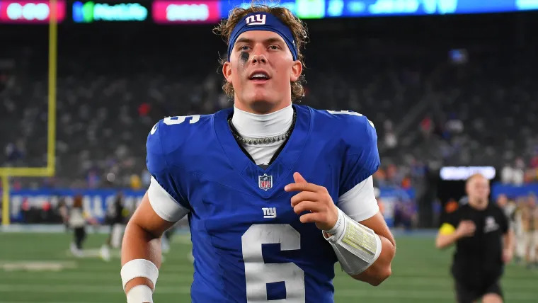 Los Angeles Chargers Set to Break Quarterback Records Against New.webp