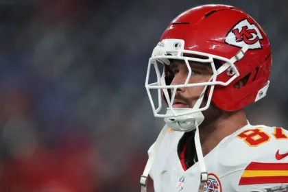 Travis Kelce and Andy Reid Clash Over Slow Opening Performance.webp