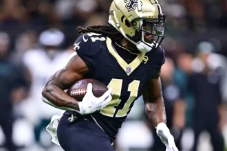 Alvin Kamara Set to Compete in Week 6 Clash with.webp
