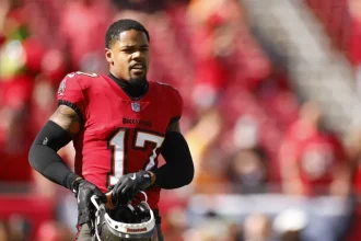 Bucs Coach Delivers Rave Review on Sterling Shepards Scouting Impression.webp