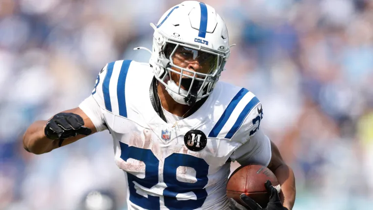 Exploring the Speed Rankings of Jonathan Taylor and Rashid Shaheed.webp