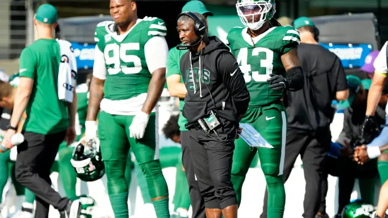 Jets Consider Unconventional Trade Move for a Player in an.webp