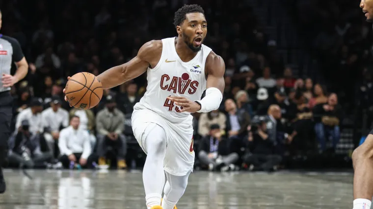 Donovan Mitchell Analyzes His Performance and the Cavaliers Strong Beginning.webp
