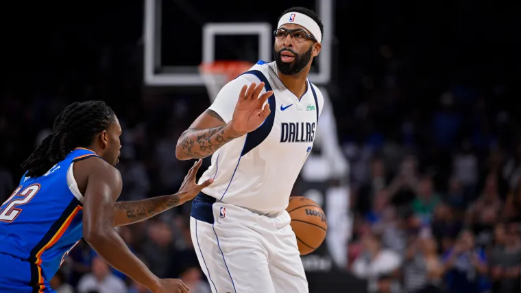 Fresh Insights on Anthony Daviss Injury Status Mavericks Star Update.webp