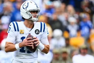 How Turnovers from Daniel Jones Contributed to the Defeat Against.webp
