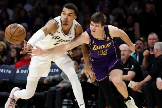 Lakers Advised to Steer Clear of Trades Similar to Russell.webp