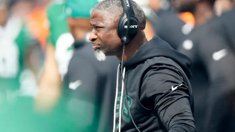Matt Sullivan Unveils Disappointing 2025 Strategy for Jets Starting Quarterback.webp