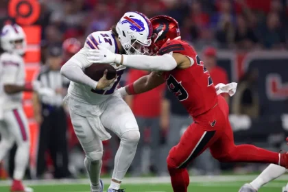 Texas Defense Shatters Sacking Records in Dominant Performance Against Josh.webp