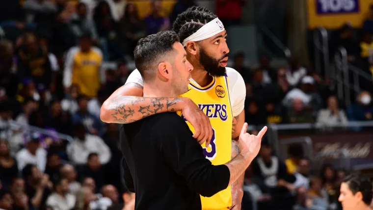 Anthony Davis Delivers Short Message to JJ Redick After Lakers.webp