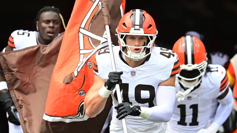 Browns Carson Schwesinger Makes Strong Case for NFL Defensive Rookie.webp