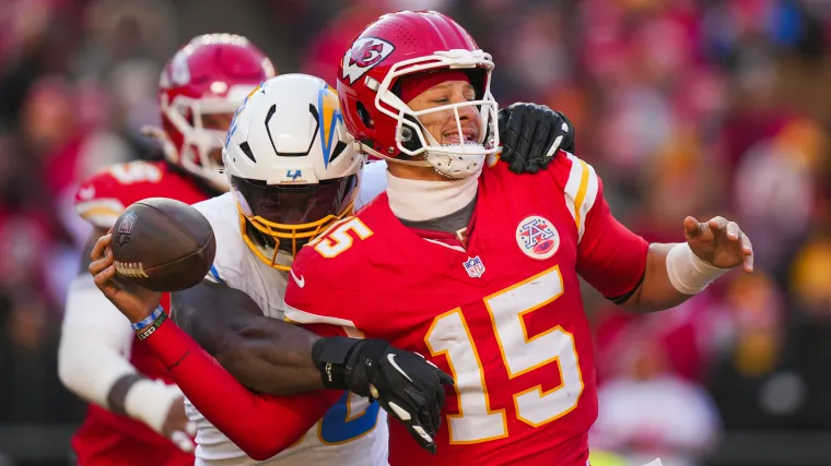 Exploring Patrick Mahomes ACL Recovery Journey A Comparison with Other.webp