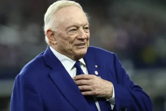 Jerry Jones Labels Cowboys Potential Playoff Absence a Major Letdown.webp