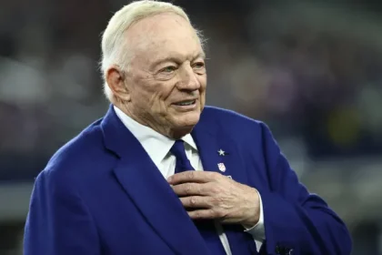 Jerry Jones Labels Cowboys Potential Playoff Absence a Major Letdown.webp