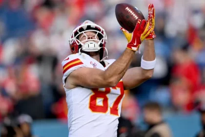 Speculation Surrounding Travis Kelces Retirement Navigating Life Without Mahomes.webp