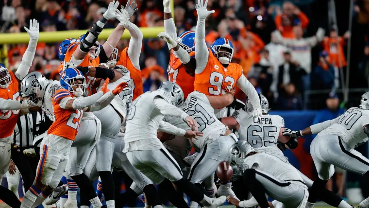 Week 14 NFL Showdown Denver Broncos vs Las Vegas Raiders.webp