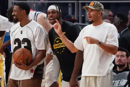 Will Seth Curry Step onto the Court for His Warriors.webp