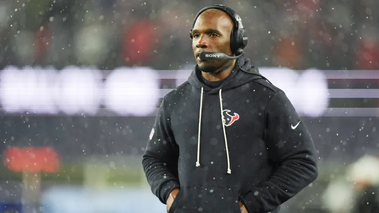 DeMeco Ryans Criticized for Controversial Choice in Texans Season Concluding.webp