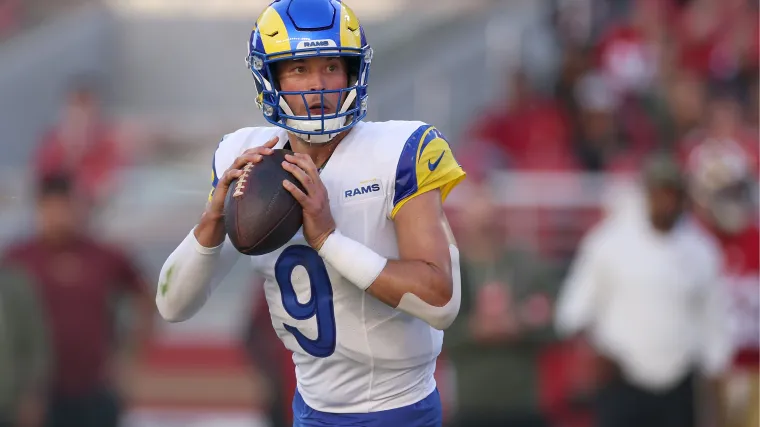 Matthew Stafford Faces Unprecedented Challenge in Upcoming Rams Bears Playoff Clash.webp