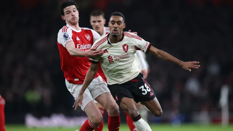 Understanding the Reasons Behind the Premier Leagues Weekend Hiatus.webp