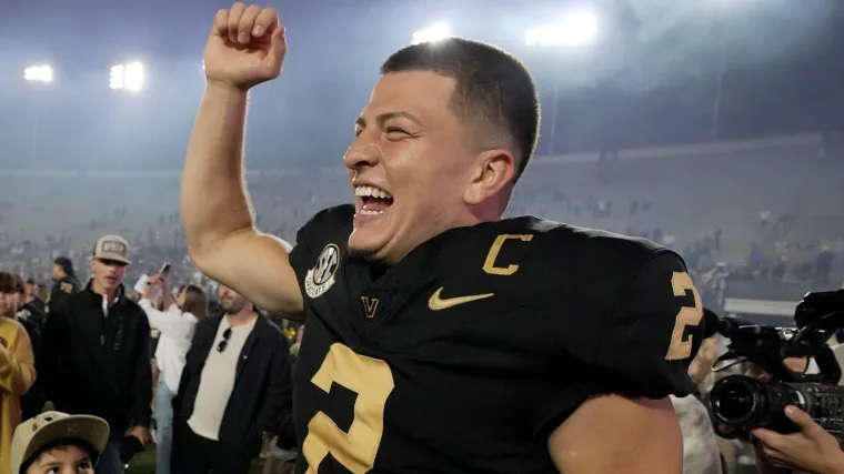 A Complete Guide to Streaming Diego Pavias NFL Combine Performance.webp