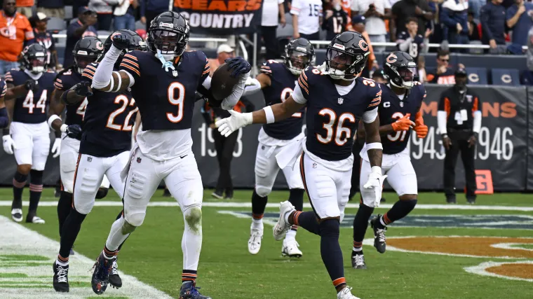 Chicago Bears Encouraged to Extend Contract for Versatile 61 204 Pound.webp