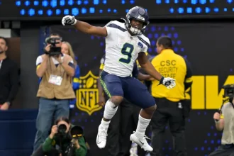 Kenneth Walkers Dream Free Agency Move That Seahawks Fans Will.webp