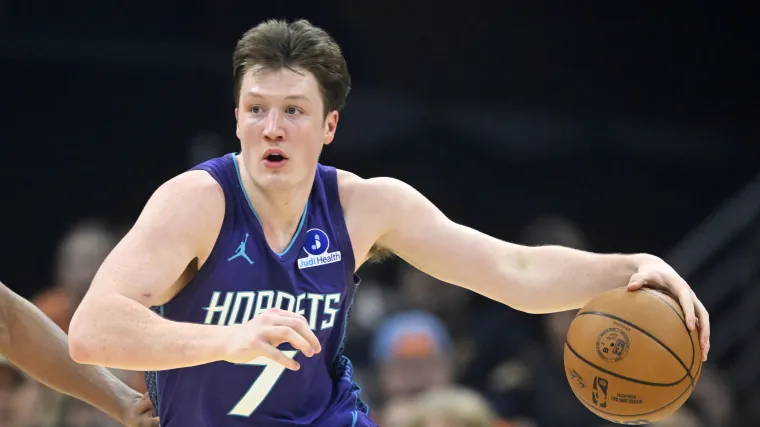 Rodney Knuppel Matches Stephen Currys Rookie Milestone Potential to Surpass.webp