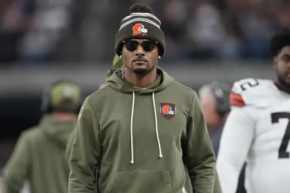 Shedeur Sanders vs Deshaun Watson Battle for the Browns Quarterback.webp