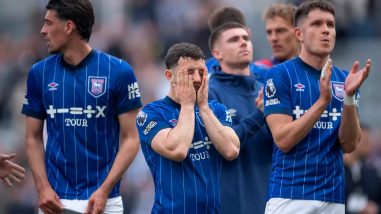 Where to Stream Wrexham vs Ipswich Ultimate Viewing Guide.webp