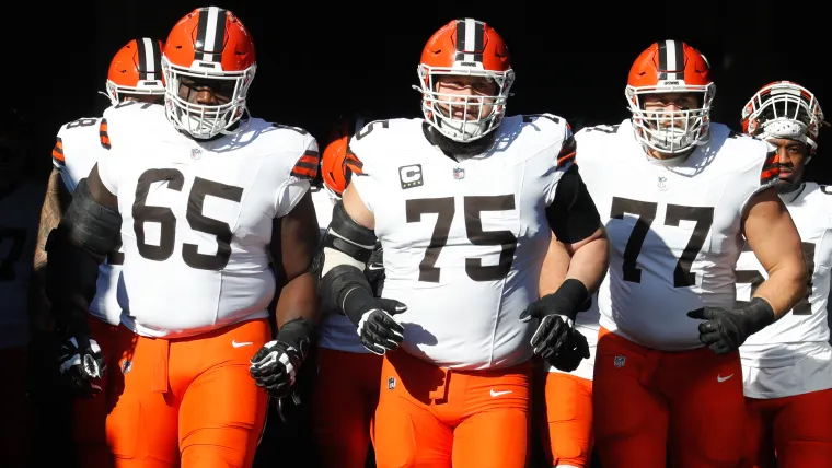 Browns Eyeing Three Interior Offensive Line Free Agents as Major.webp