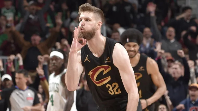 Dean Wade The Essential Meeting Point for the Cleveland Cavaliers.webp