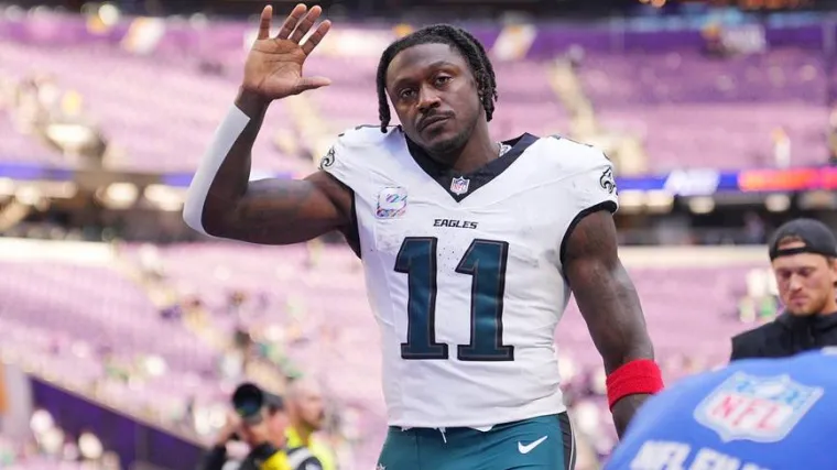 Important Developments in AJ Brown Trade Hint at Clear Resolution.webp