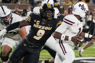 Bears Set Sights on Prominent 65 Sack Pass Rusher for 25th.webp