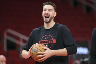 Emerging Report Questions Alperen Senguns Prospects with the Houston Rockets.webp