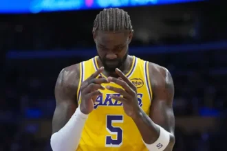 Frustration Rises Among Lakers Supporters Following Deandre Aytons Ejection in.webp