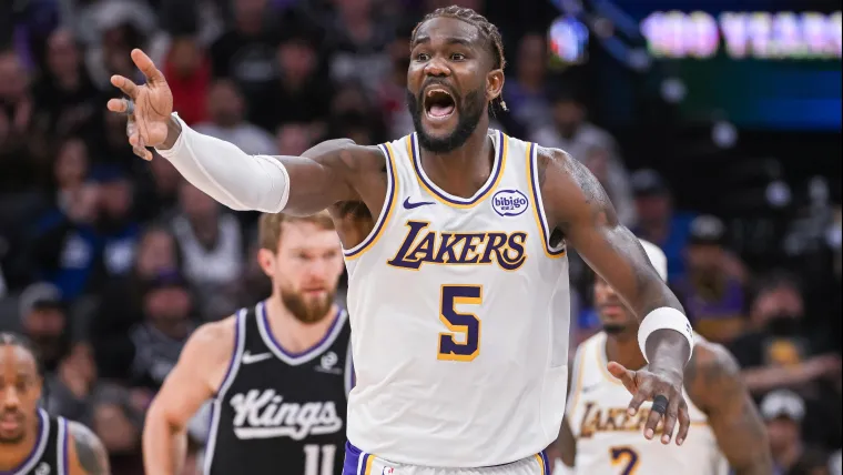 Udonis Haslem Offers Inspiring Backing to Deandre Ayton Amid Challenges.webp