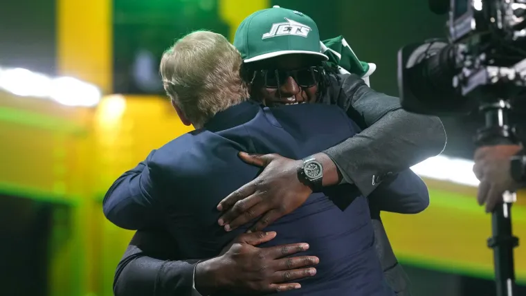 Jets Receive Backing from Various College Coaches for Choosing David