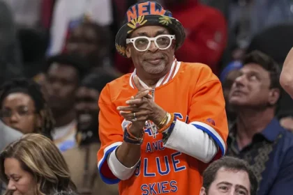 Spike Lees Courtside Ticket Costs for Knicks Games at Madison