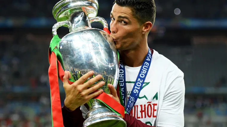 Cristiano Ronaldo Cristiano Ronaldo