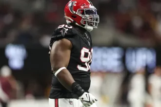 DL cua Falcons DL duoc coi la dang tin cay.webp