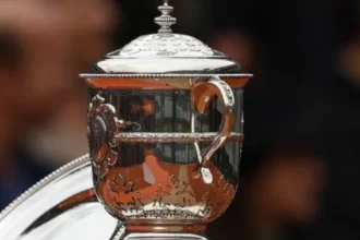 Khi nao Phap mo cua nam 2025 bat dau Neeraj.webp