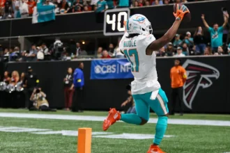 Denver Broncos da dua ra quyet dinh dung dan khi.webp
