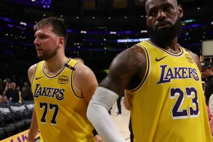 Su tro lai cua LeBron James co the pha vo.webp