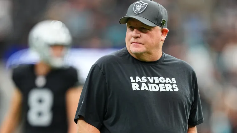 Tai sao Raiders sa thai OC Chip Kelly Teddy Ricketson.webp