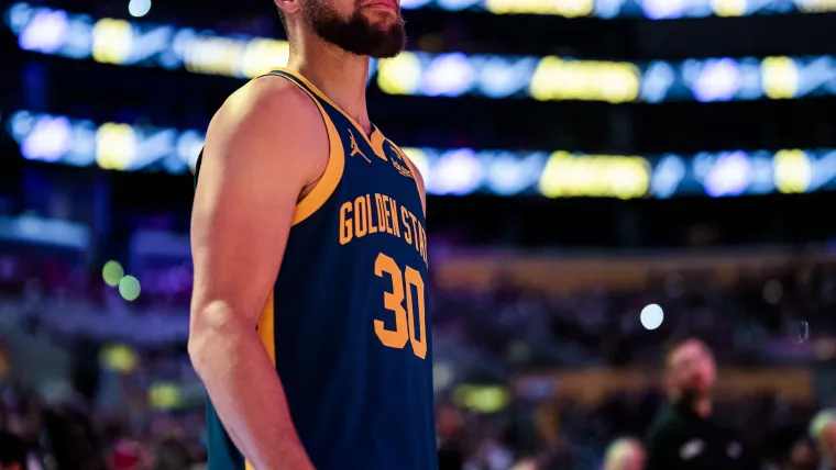 Stephen Curry noi ro ve chan thuong cua Jimmy Butler.webp