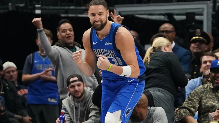 Klay Thompson goi ten Mavericks tay sung sat thu tiep.webp